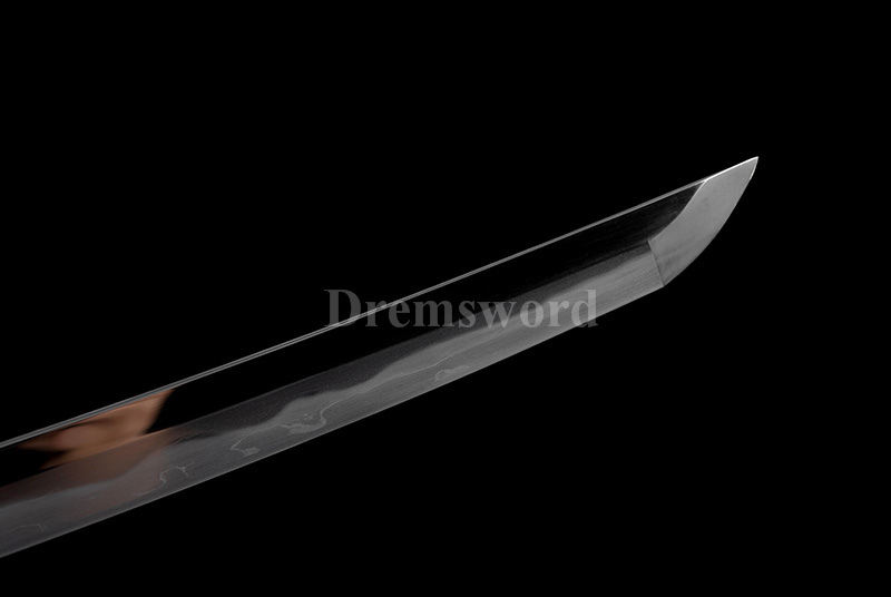 Tamahagane steel tachi sword Clay Tempered Lamination Blade Japanese samurai Sword fully hand polished.