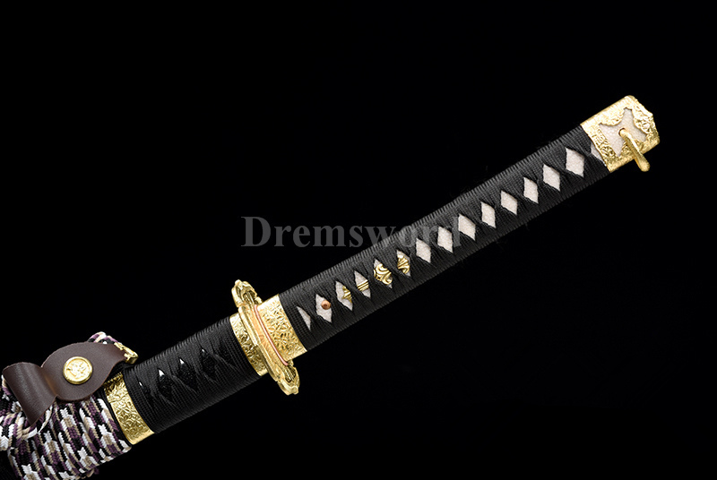 handmade Clay Tempered damascus folded steel tachi Japanese samurai Sword fully hand polished.
