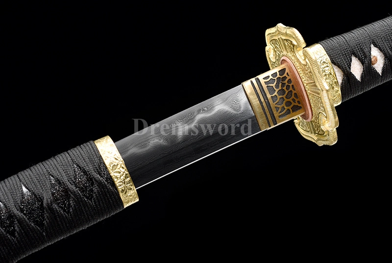 handmade Clay Tempered damascus folded steel tachi Japanese samurai Sword fully hand polished.