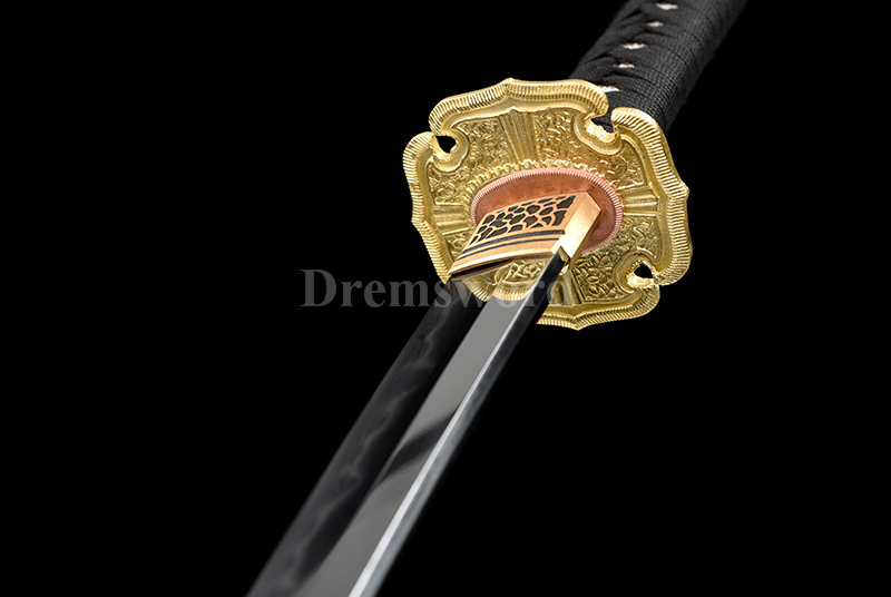 handmade Clay Tempered damascus folded steel tachi Japanese samurai Sword fully hand polished.