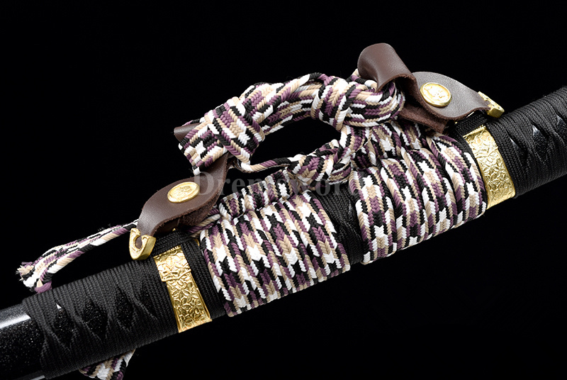 handmade Clay Tempered damascus folded steel tachi Japanese samurai Sword fully hand polished.