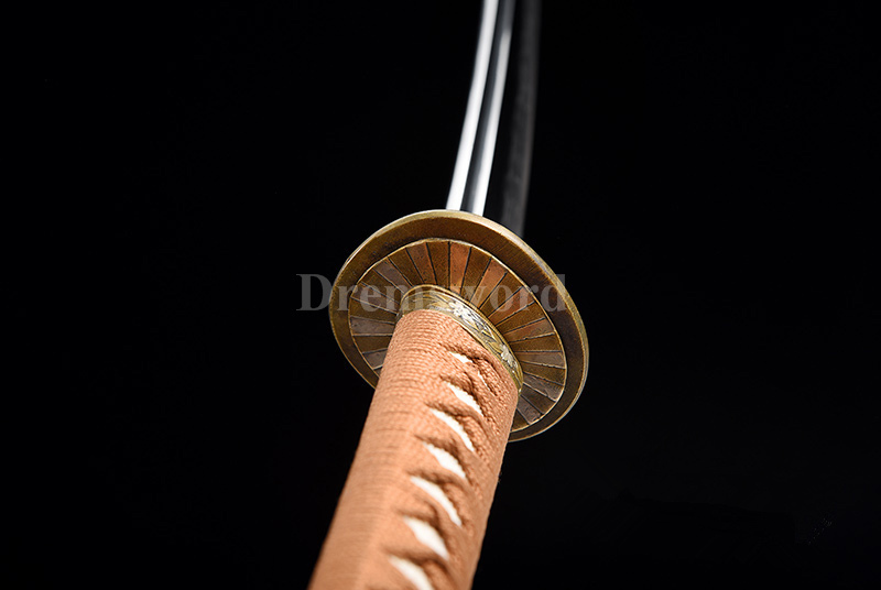Gunto Clay Tempered damascus folded steel Sword Japanese sword real hamon battle ready full tang sharp.