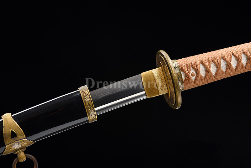 Gunto Clay Tempered damascus folded steel Sword Japanese sword real hamon battle ready full tang sharp.