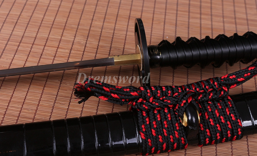Handmade 9260 spring steel Kogarasu-Maru razor sharp katana japanese samurai sword full tang battle ready.