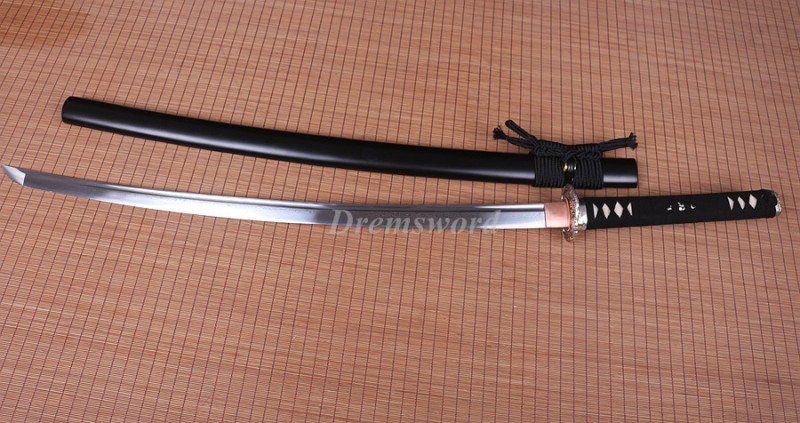 Handmade Damascus Folded Steel katana Japanese Samurai Sword Full Tang battle ready Sharp Blade.