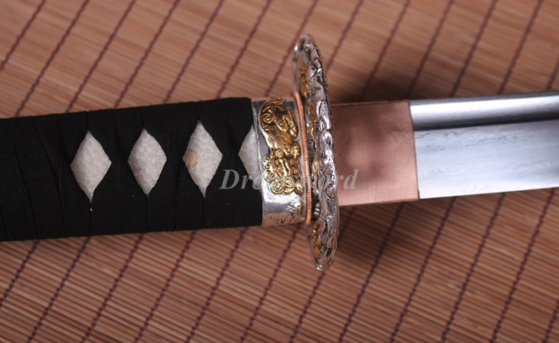 Handmade Damascus Folded Steel katana Japanese Samurai Sword Full Tang battle ready Sharp Blade.