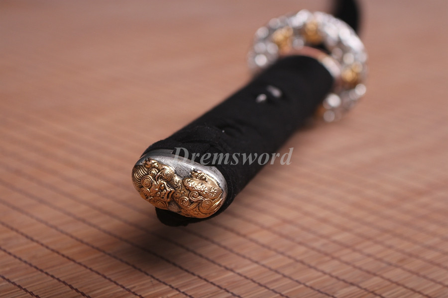 Handmade Damascus Folded Steel katana Japanese Samurai Sword Full Tang battle ready Sharp Blade.