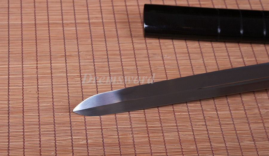 Handmade 9260 spring steel Kogarasu-Maru razor sharp katana japanese samurai sword full tang battle ready.