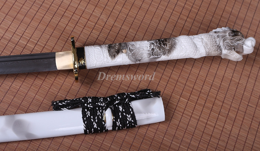 Hand forge Damascus Folded Steel katana Japanese Samurai Sword Full Tang battle ready Sharp Blade.