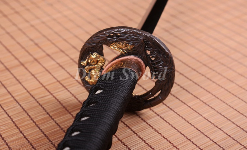 High quality Clay tempered katana sword Choji hamon T10 steel japanese samurai sword full tang sharp battle ready.