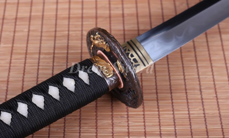 High quality Clay tempered katana sword Choji hamon T10 steel japanese samurai sword full tang sharp battle ready.