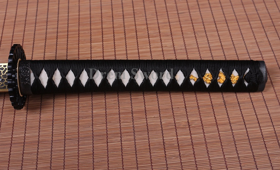 Clay tempered katana sword T10 steel handmade japanese samurai sword full tang sharp battle ready.