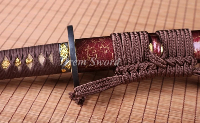 High quality Clay tempered katana sword  japanese samurai sword Choji hamon T10 steel full tang sharp battle ready.