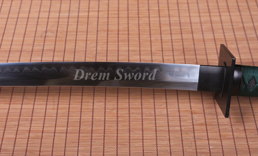 Clay tempered T10 steel handmade katana japanese samurai sword full tang sharp battle ready.
