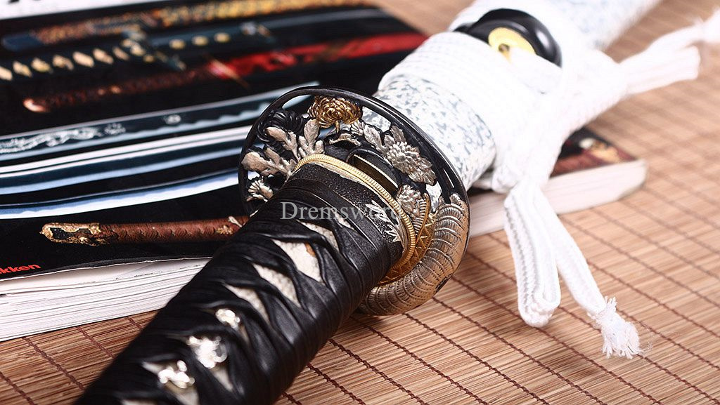 L6 Steel Clay Tempered Choji Hamon Blade Katana Japanese Samurai Sword O-kissaki SHINOGI-ZUKURI White