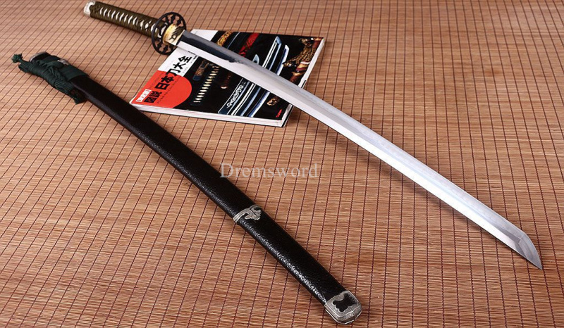 T10 Steel Clay Tempered Choji Hamon Blade Japanese Tachi Smurai Sword Real Sharp Shinogi Zukuri Full Tang Black.