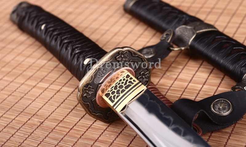 T10 Clay Tempered Tachi Japanese Samurai Katana Sword Real Hamon Rosewood Saya Shinogi Zukuri Full Tang Brown.