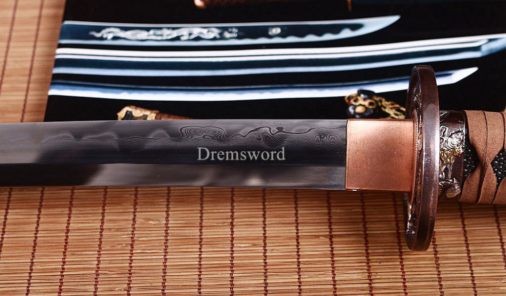 Shihozume ClayTempered Katana Japanese Samurai Sword Hand Polishing Ox Horn Saya Shinogi Zukuri full tang Black.