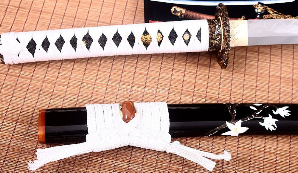 Honsanmai Clay Tempered Katana Japanese Samurai Sword Hand Painted Ox Horn Saya Shinogi-Zukuri black