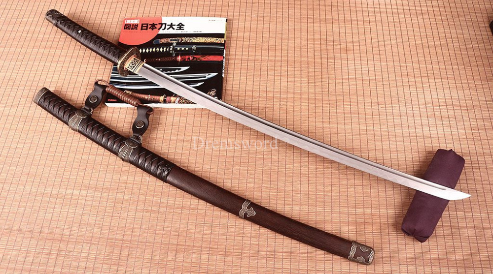 Damascus Folded Steel Clay tempered Tachi Japanese Samurai Katana Battle Sword Shinogi-Zukuri Brown