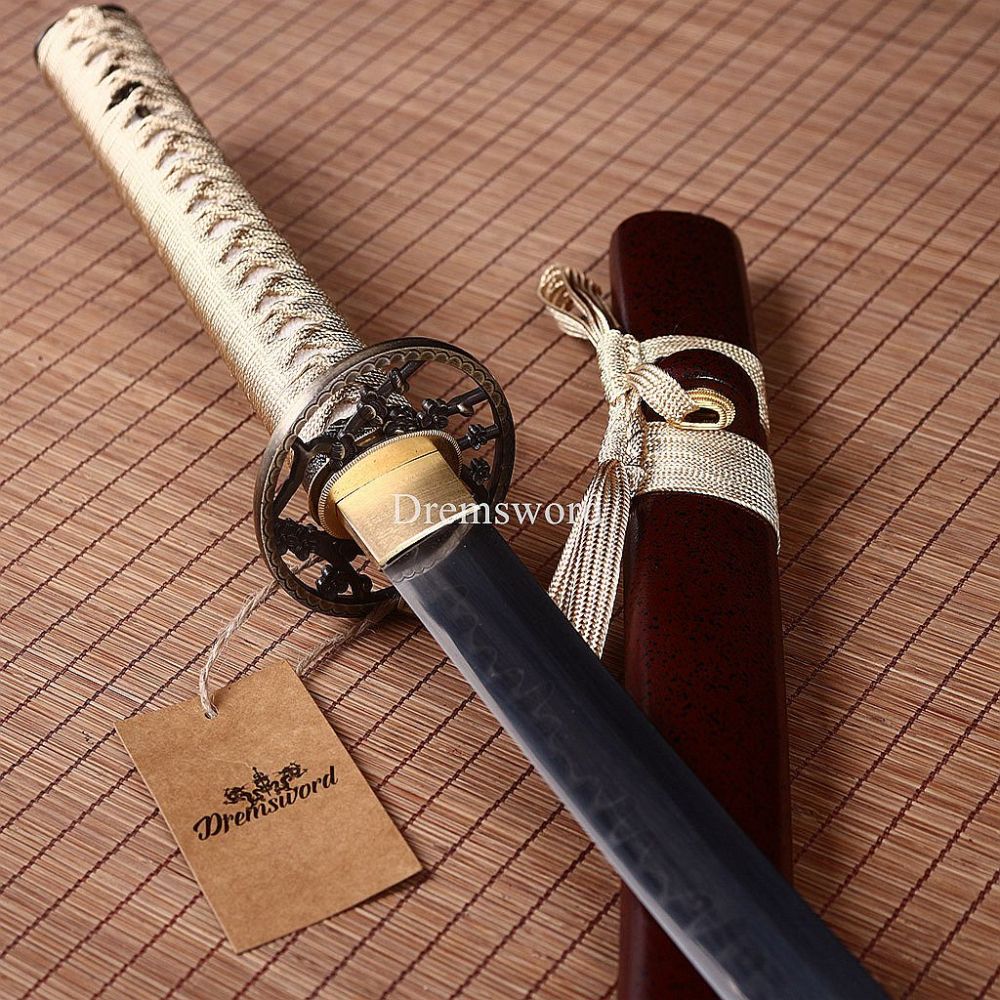 T10 Steel Clay Tempered Japanese Samurai Katana Sword Hand Polishing Sharp Blade Shinogi Zukuri Full Tang Sharp Red.