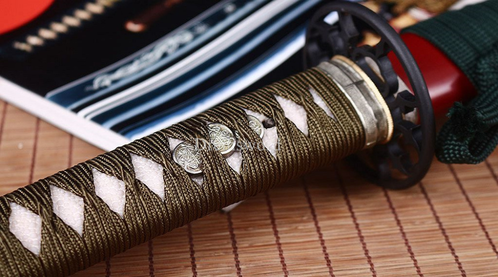 T10 Steel Clay Tempered Hada Polishing Tachi Japanese Samurai Sword Choji Hamon Shinogi Zukuri Full Tang  Sharp Red.