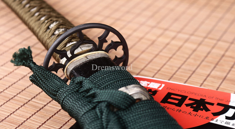 T10 Steel Clay Tempered Choji Hamon Blade Japanese Tachi Smurai Sword Real Sharp Shinogi Zukuri Full Tang Black.