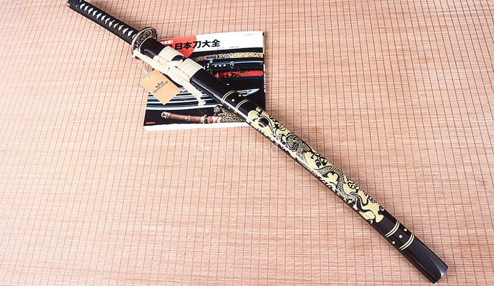 Handmade T10 Steel ClayTempered Katana Japanese Samurai Sword Sharp Battle Ready Shinogi Zukuri Full Tang  Sharp Black.