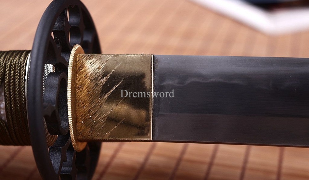 T10 Steel Clay Tempered Hada Polishing Tachi Japanese Samurai Sword Choji Hamon Shinogi Zukuri Full Tang  Sharp Red.
