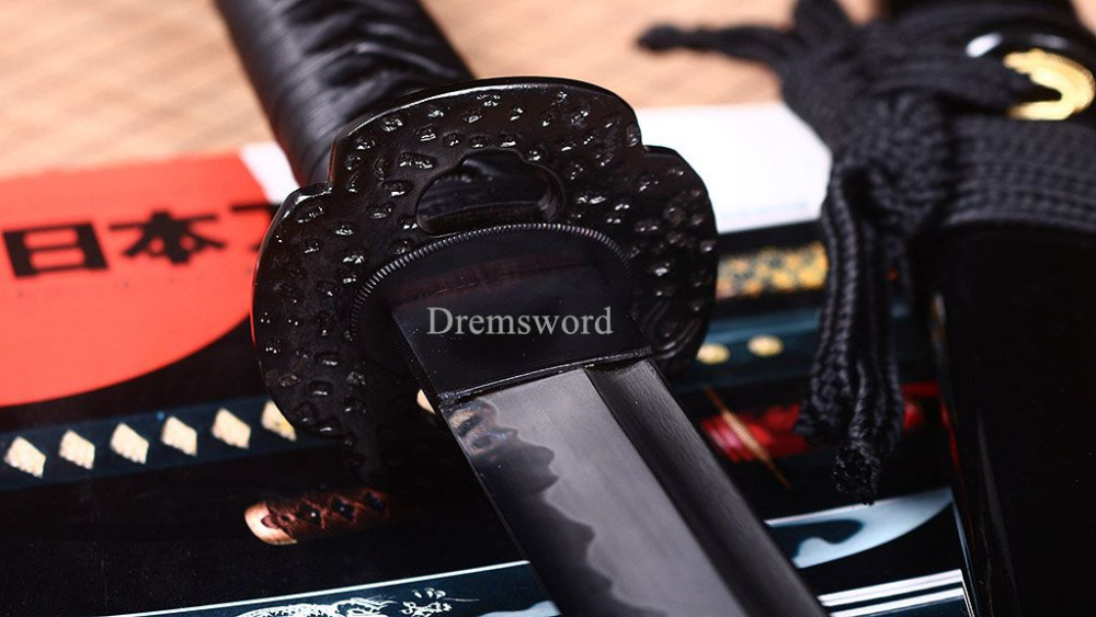 Handmade T10 Steel ClayTempered Katana Japanese Samurai Sharp Functional Sword Shinogi Zukuri Full Tang Green Black.