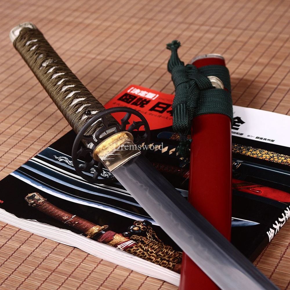 T10 Steel Clay Tempered Hada Polishing Tachi Japanese Samurai Sword Choji Hamon Shinogi Zukuri Full Tang  Sharp Red.