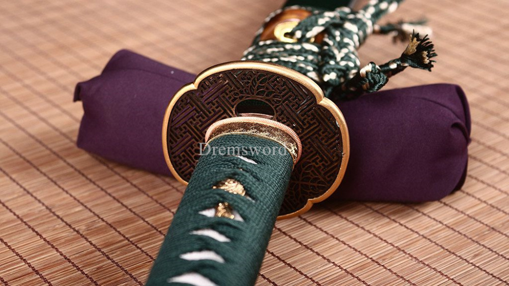 T10 Steel Clay Tempered Katana Japanese Samura Real Sword HITATSURA Ox Horn Saya Shinogi Zukuri Full Tang Green.