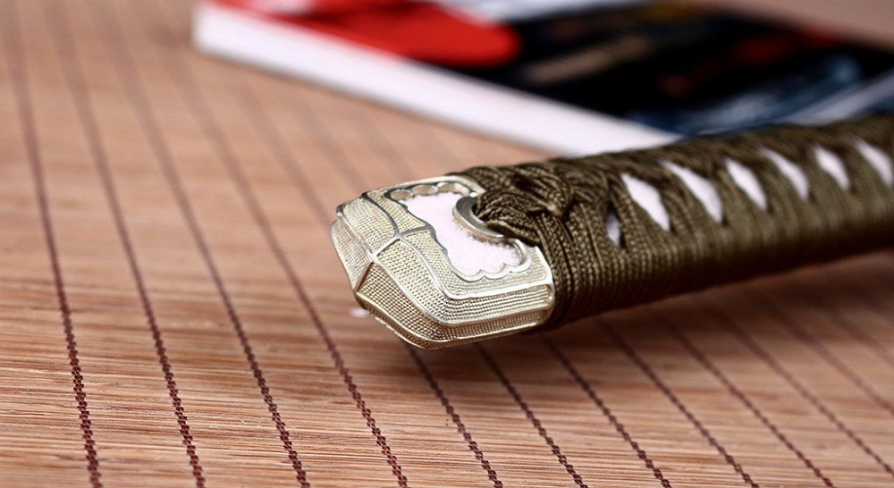 T10 Steel Clay Tempered Hada Polishing Tachi Japanese Samurai Sword Choji Hamon Shinogi Zukuri Full Tang  Sharp Red.