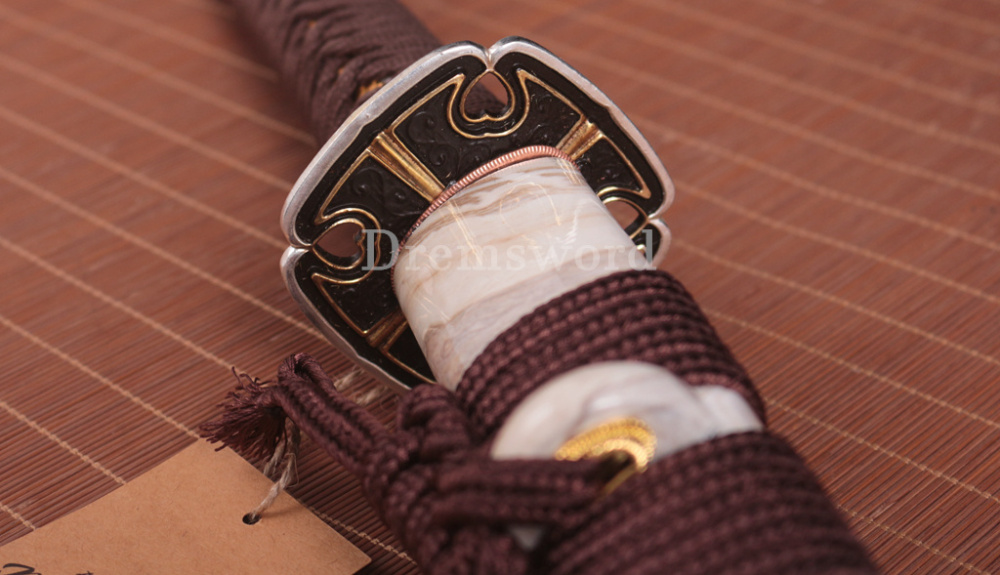 Kobuse Clay Tempered Steel Japanese Samurai Katana Sword for Battle Brass Tsuba SHINOGI-ZUKURI Brown And White