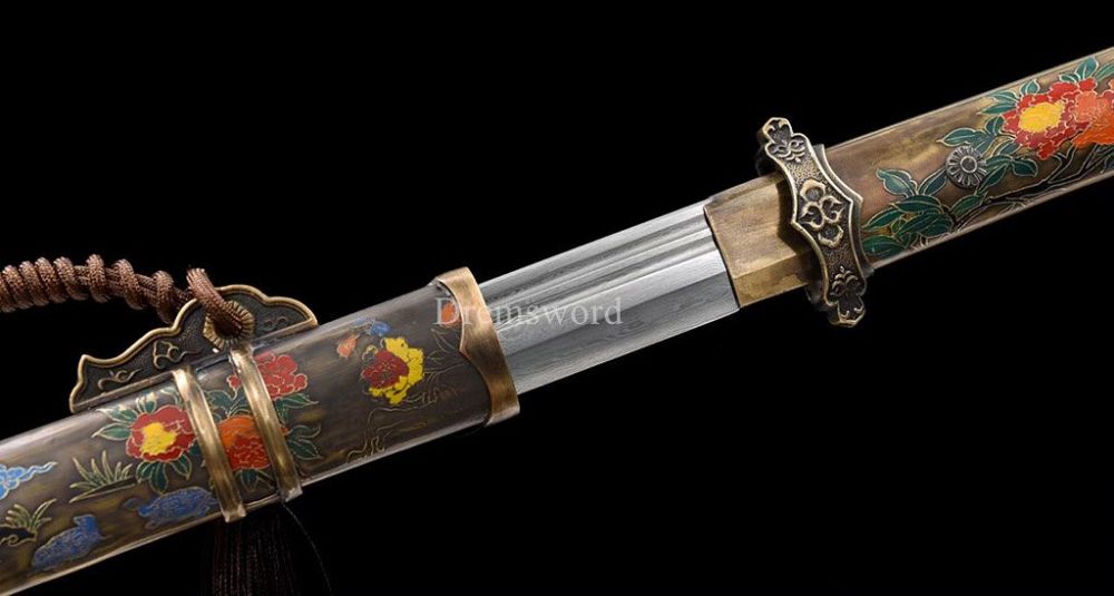 Handmade Damascus Folded Steel Tang Dao Traditional Chinese Sword Battle Ready Kiriha Zukuri Real Sharp Sword Brown And Yellow