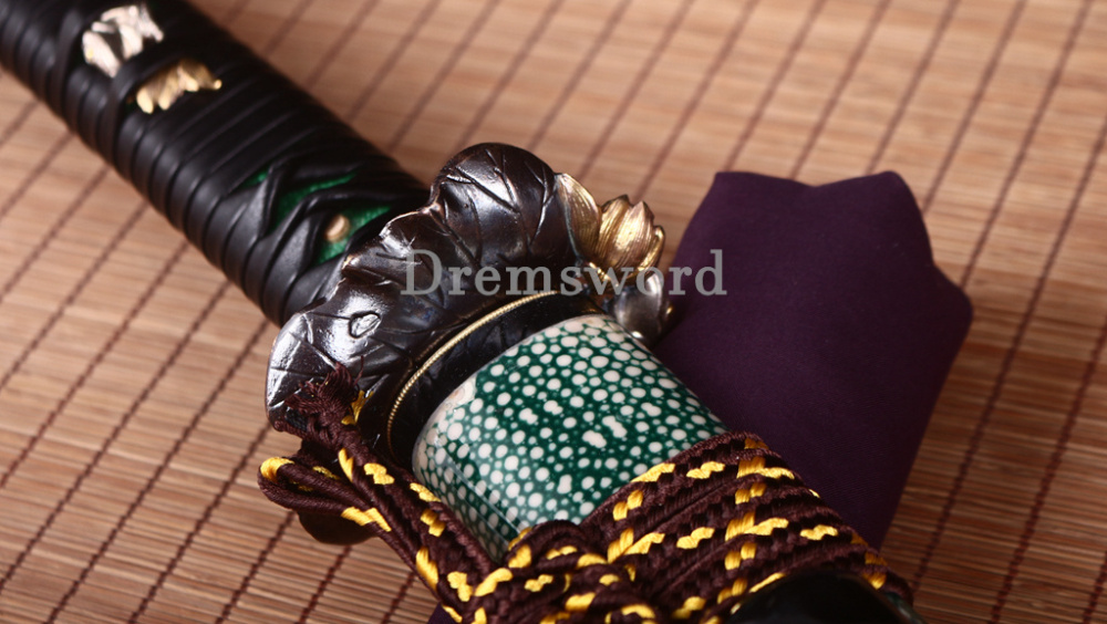 Damascus Folded Steel Katana Hammered Patter Japanese Samurai Sword Rayskin Saya Shinogi Zukuri Real Sharp Sword Green And Black