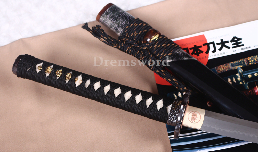 T10 Steel Clay Tempered Katana Japanese Samurai Sword Hada Polishing Choji Hamon Shinogi Zukuri Full Tang Black