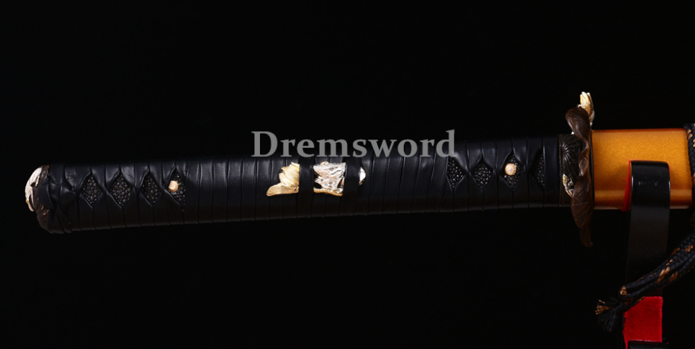 Clay Tempered Honsanmai Steel Katana Japanese Samurai Sword O-Kissaki Sugu Hamon Shinogi-Zukuri Gold and Black