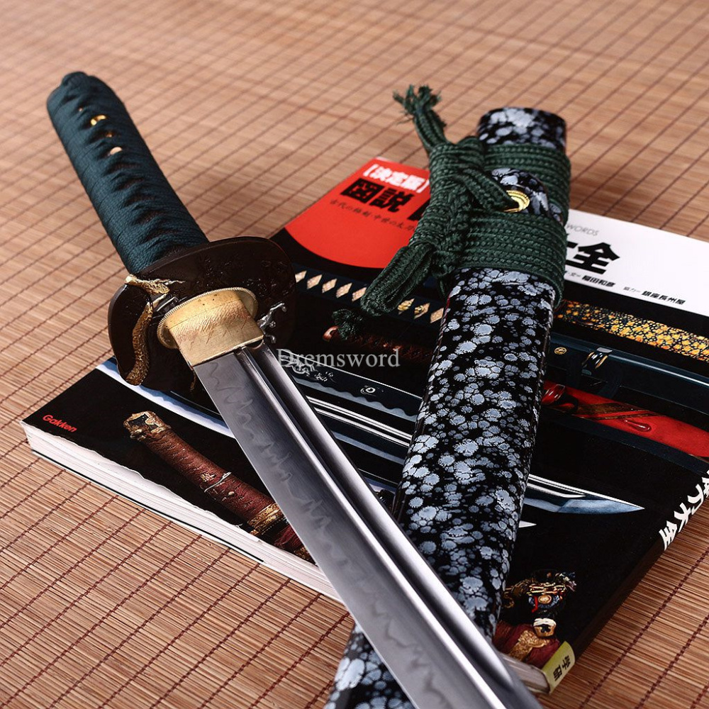 Hand Forge T10 Clay Tempered Steel Nagamaki Japanese Samurai Sword Battle Ready Shinogi Zukuri Full Tang Black And White