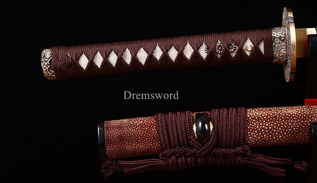 T10 Steel Clay Tempered Katana Japanese Samurai Real Sword Kogarasu-maru Zukuri Full Tang Brown