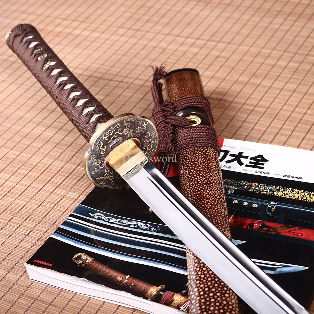 T10 Steel Clay Tempered Katana Japanese Samurai Real Sword Kogarasu-maru Zukuri Full Tang Brown