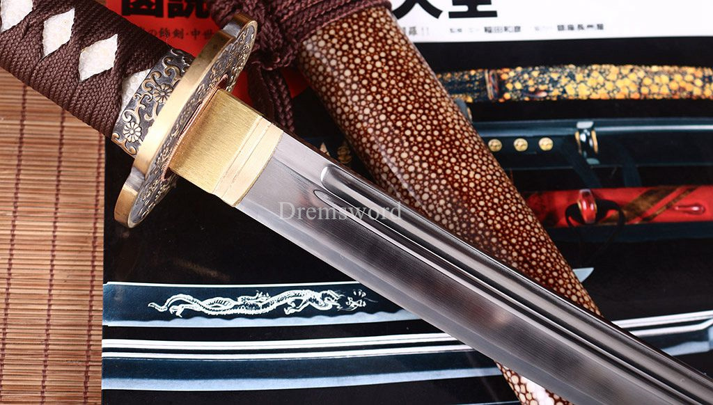 T10 Steel Clay Tempered Katana Japanese Samurai Real Sword Kogarasu-maru Zukuri Full Tang Brown