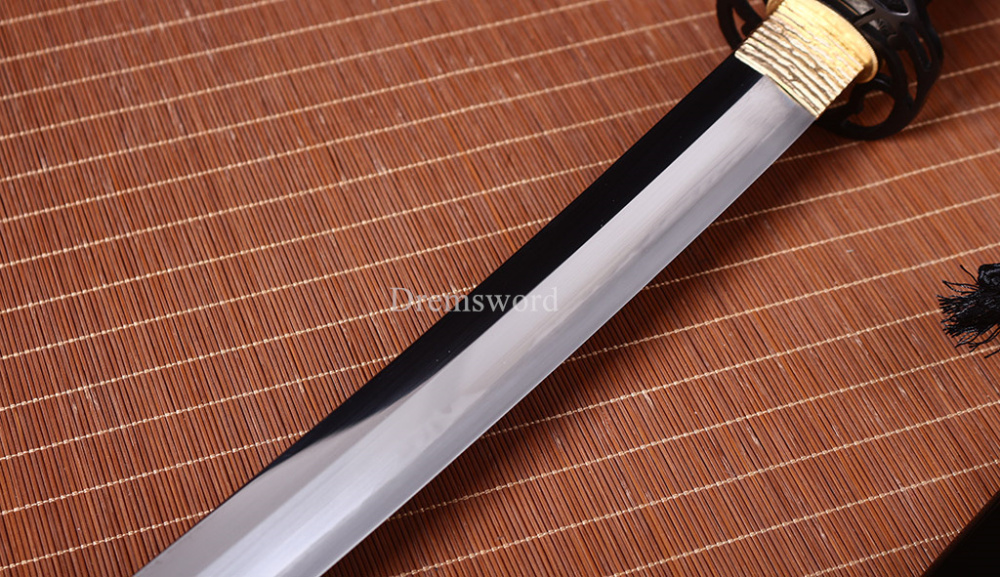 Handmade L6 Steel Katana Japanese Samurai Sword Hadori-polishing Suguha Hamon SHINOGI-ZUKURI Full Tang Black