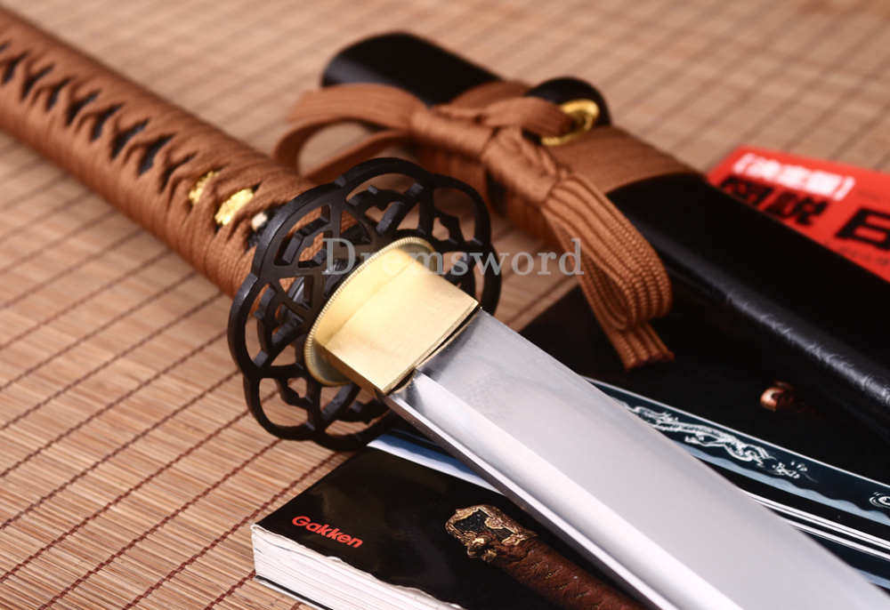 Handmade 9260 Spring Steel Katana Japanese Samurai Sword Full Tang for Practice SHINOGI-ZUKURI Black And Yellow
