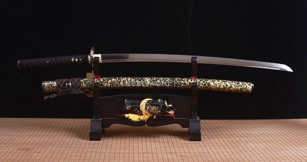 T10 Clay tempered steel Katana Japanese Blade Samurai Sword Hand Forge Full Tang Shinogi Zukuri Full Tang Black And Gold