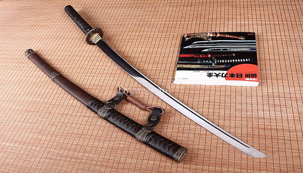Battle Ready Tachi T10 Clay Tempered Japanese Samurai Katana Sword Real Hamon Shinogi Zukuri Full Tang  Sharp Brown.
