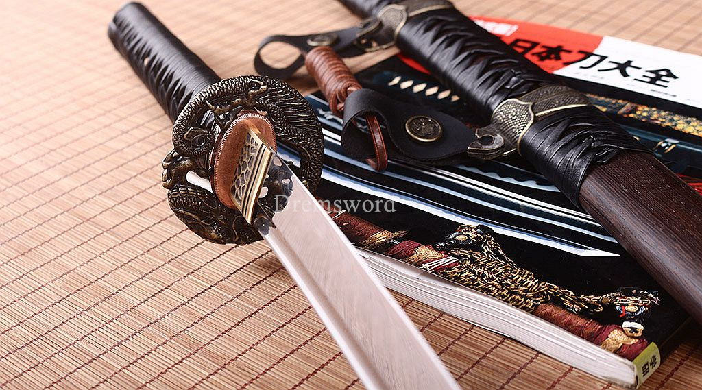 Battle Ready Tachi T10 Clay Tempered Japanese Samurai Katana Sword Real Hamon Shinogi Zukuri Full Tang  Sharp Brown.