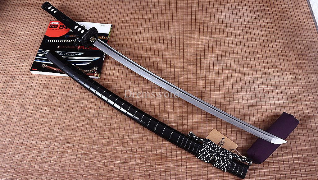 T10 Steel Clay Tempered Katana Japanese Samurai Sword Real Sharp Battle Ready Shinogi Zukuri Full Tang  Sharp Black.