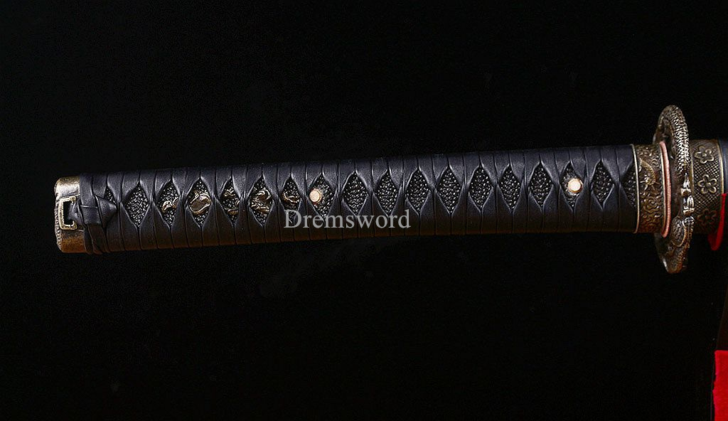 Battle Ready Tachi T10 Clay Tempered Japanese Samurai Katana Sword Real Hamon Shinogi Zukuri Full Tang  Sharp Brown.