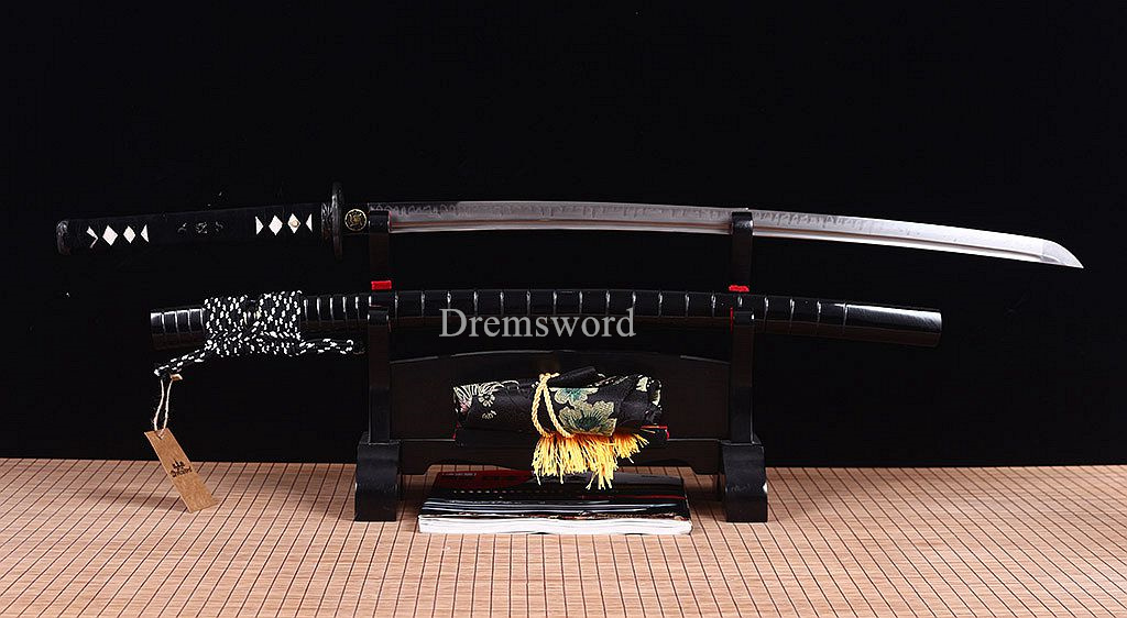 T10 Steel Clay Tempered Katana Japanese Samurai Sword Real Sharp Battle Ready Shinogi Zukuri Full Tang  Sharp Black.